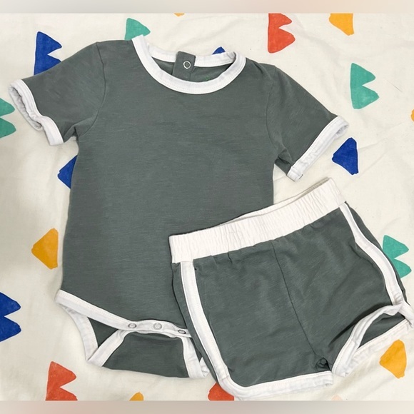 Kate Quinn Green Track Set - Picture 1 of 6